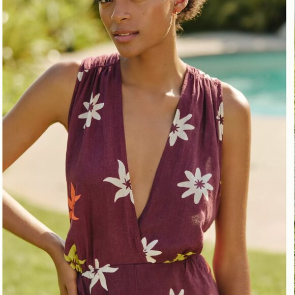 Celandine Linen-Blend Sleeveless Deep-V Romper from Anthropologie - Picture 3 of 4